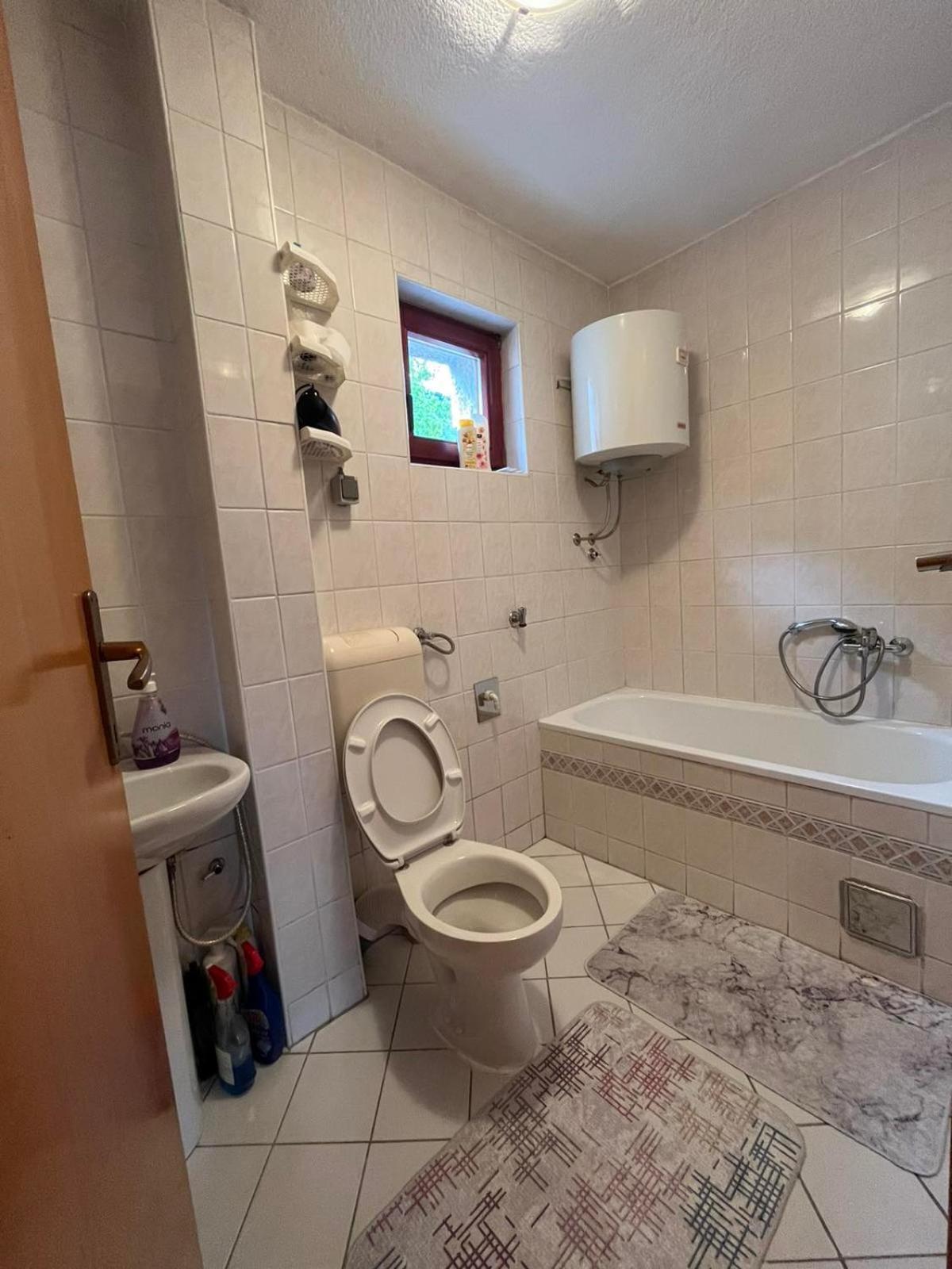 Guesthouse Vratnik Sarajevo Exteriör bild