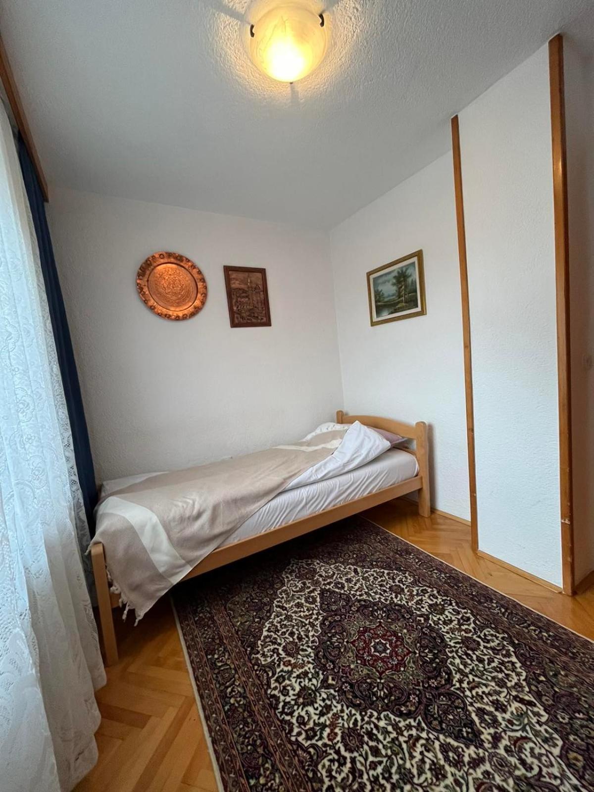 Guesthouse Vratnik Sarajevo Exteriör bild