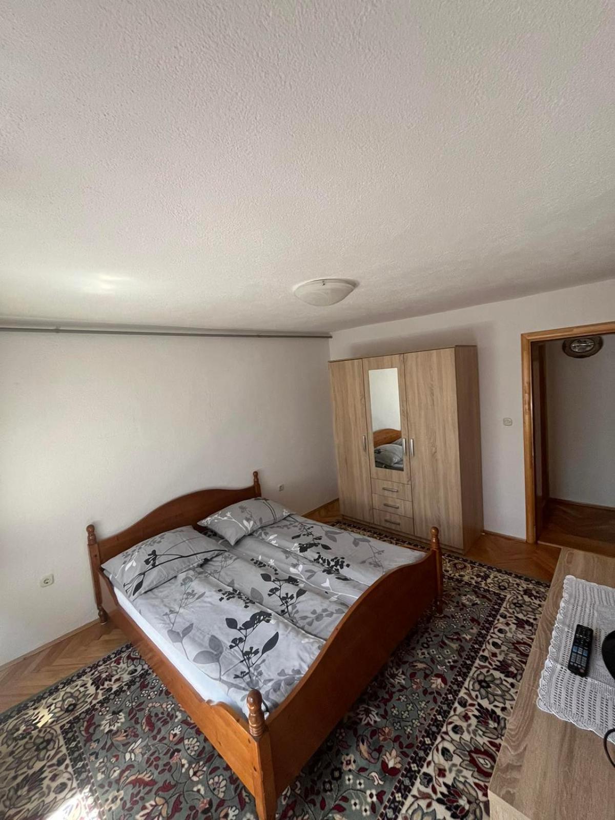Guesthouse Vratnik Sarajevo Exteriör bild